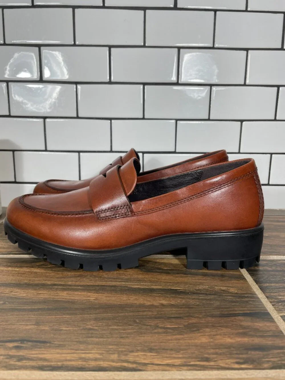 Ecco Modtray Shoes Womens Size EU 40 Brown Leather Comfort Lug Sole Penny Loafer